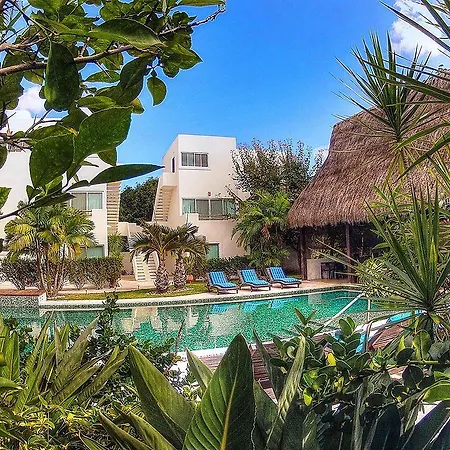 H2o Hotel 3*