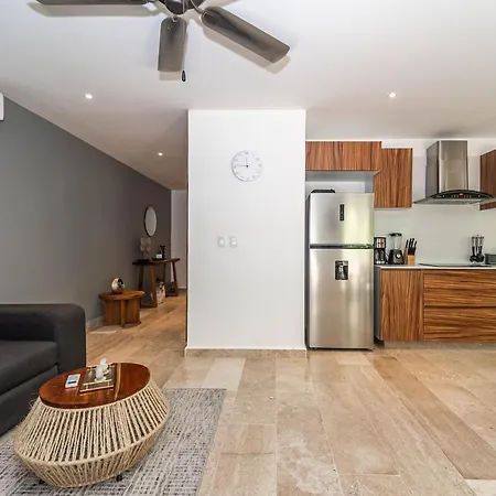 Holiday home 2 Bd With Private Plunge Pool, Balcony, Gym Tulum