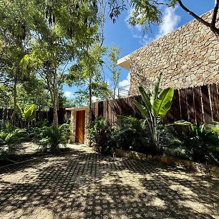 Villa Casa Laak, Luxury Villa, 5 Bedroom 7 Bt, Heated Pool