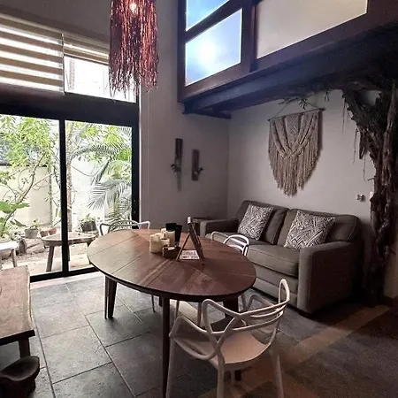 1 Apartment *
