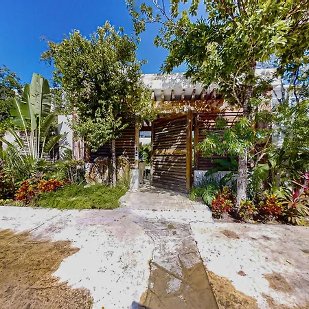 Caribbean Breeze Retreat At Nhoa Apartment