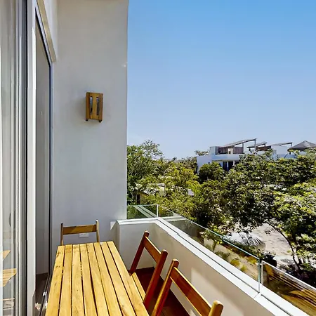 Caribbean Breeze Retreat At Nhoa *