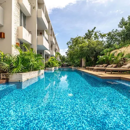 Holiday home Lux 2br With Jungle Views, Pool, Gym At Nhoa *