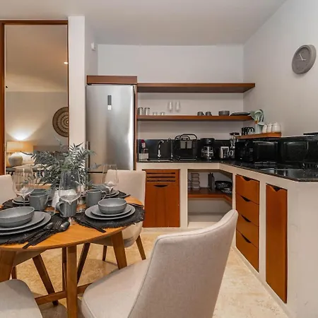 Lux 2br With Jungle Views, Pool, Gym At Nhoa