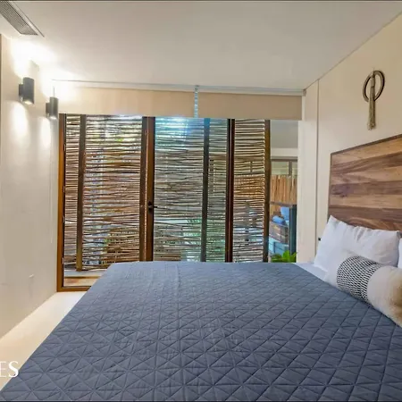 Great Located 2 Br. Wterrace Private Pool *