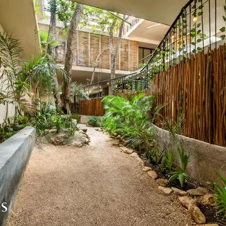 Great Located 2 Br. Wterrace Private Pool *