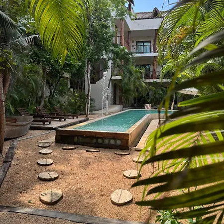 Aparthotel Casa 4*