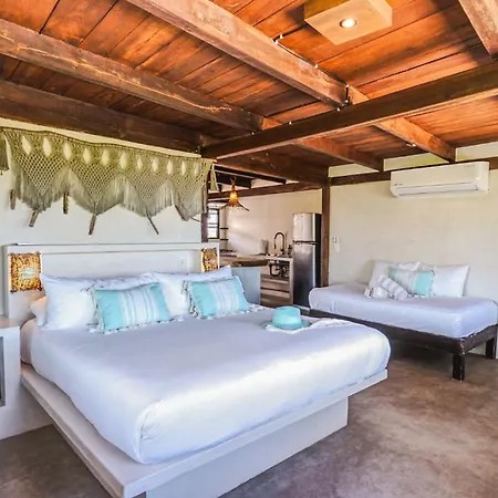 Hotel Amansala 4*