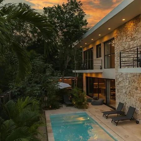 Casa Laak, Luxury Villa, 5 Bedroom 7 Bt, Heated Pool Villa