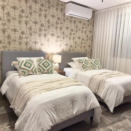 Paramar Black 2br - Next Level B Apartment *