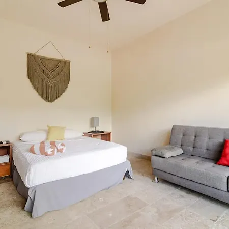 1br With Private Terrace