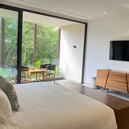 Apartment Luxe King Master En Mistiq Templo 2 Club Gym 6 Pools Free Parking Fast Wifi *