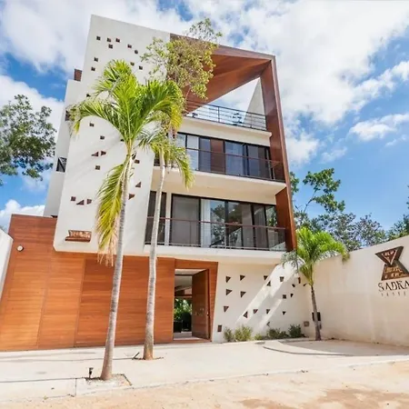 Apartment Private Yard & Cool Tub Wifi 1 Bed 3 Guest Tulum