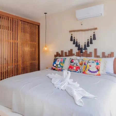 Apartment Private Yard & Cool Tub Wifi 1 Bed 3 Guest *