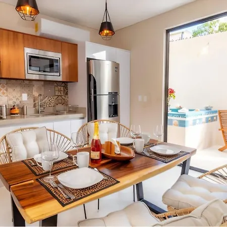 Private Yard & Cool Tub Wifi 1 Bed 3 Guest Apartment Tulum