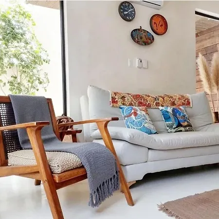 Private Yard & Cool Tub Wifi 1 Bed 3 Guest *