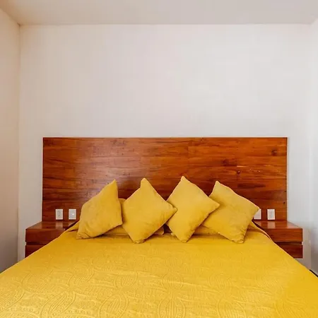 Apartment In La Veleta With King Size Bed *