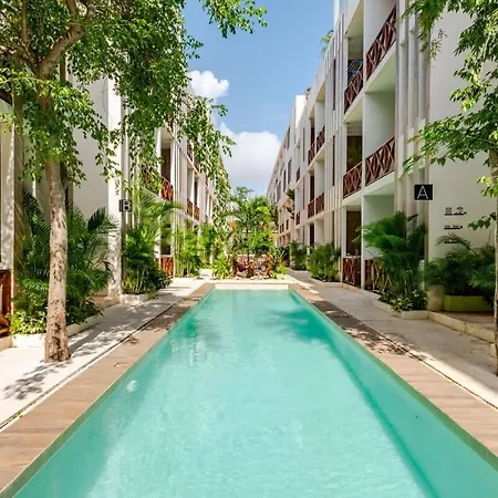 Apartment In La Veleta With King Size Bed *