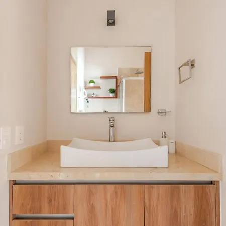 In La Veleta With King Size Bed Apartment *
