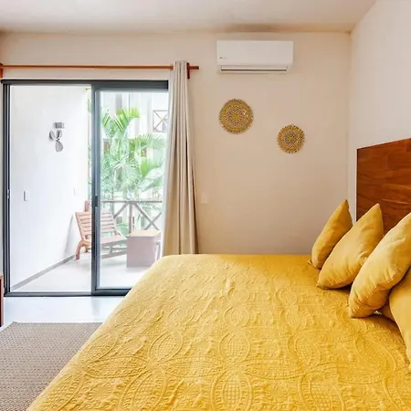 Apartment In La Veleta With King Size Bed *