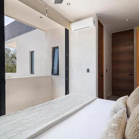 Luxury Villa With 2 Private Pools & Rooftop Villa
