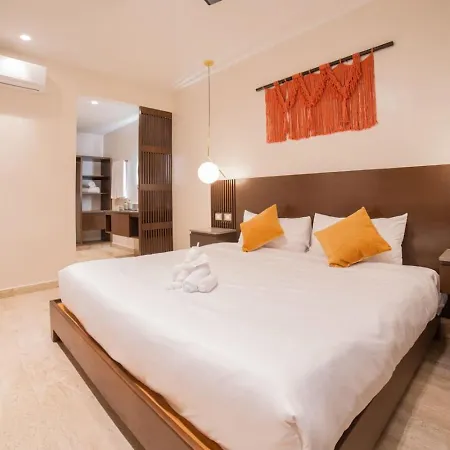 135 1 Bedroom With Private Pool Apartment *