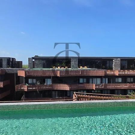 5 Min Walk To Beach & Free Access To 2 Beach Clubs *