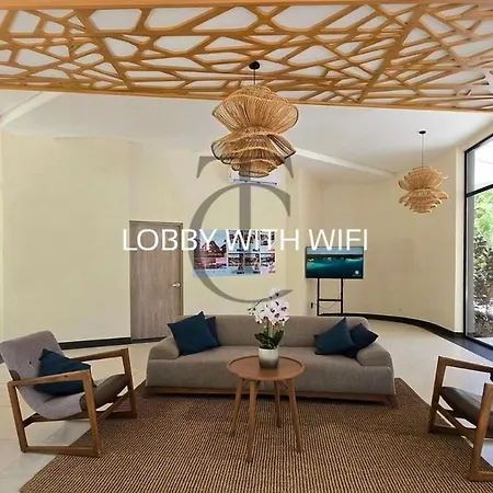 5 Min Walk To Beach & Free Access To 2 Beach Clubs Apartment *
