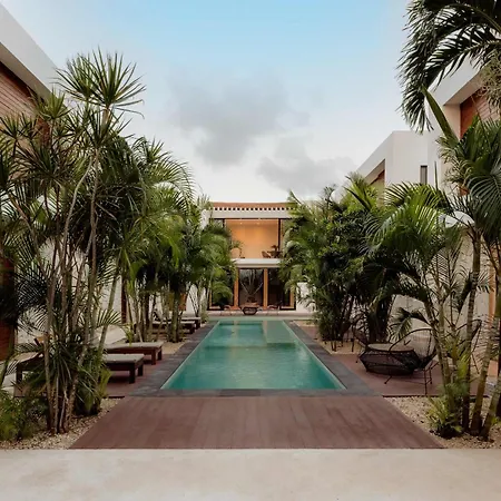 Hacienda 21 - 10 6 Pools Gym And Yoga