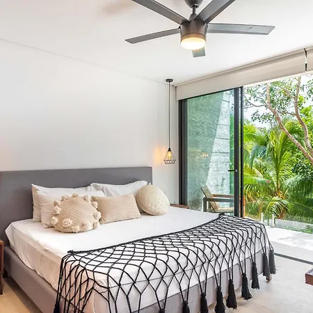 Panoramic 4*