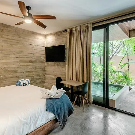 Apartment Jungle Loft With Plunge Pool & Patio
