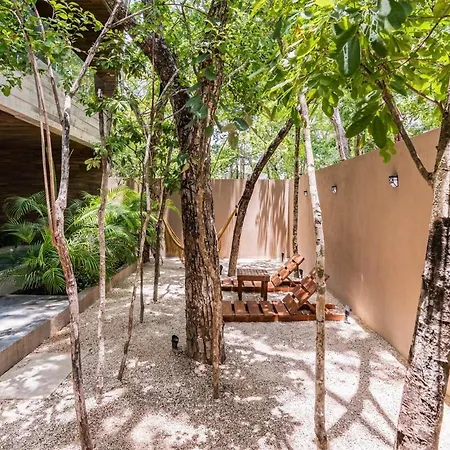 Apartment Jungle Loft With Plunge Pool & Patio *