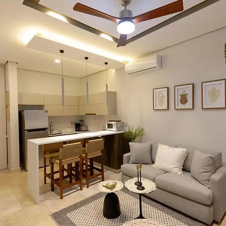 1 Bd - 5 Min Walk To Free Club - 4 Rooftop Pools