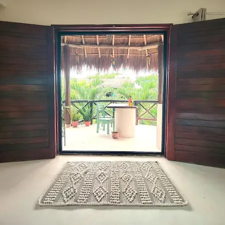 La Veleta Getaway With Pool, Garden And Downtown Access Tulum