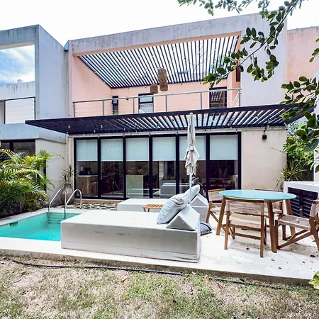 Paradise Awaits @ Tao Edena 32 Holiday home *