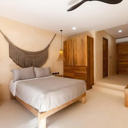 Swim Up Jungle Loft W Rooftop Club Access * Tulum