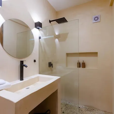 Holiday home Swim Up Jungle Loft W Rooftop Club Access *