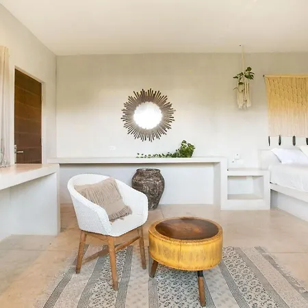 Townhouse By Amansala 2*