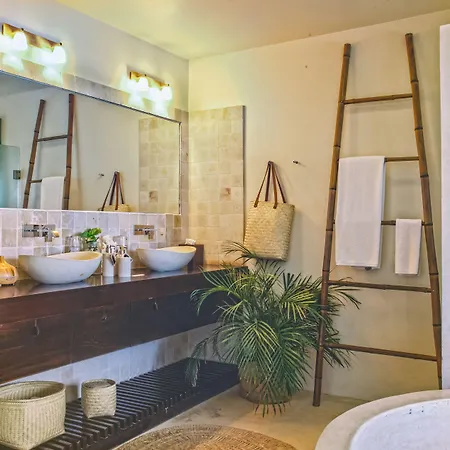 Mezzanine By La Zebra, An Slh (adults Only) Hotel