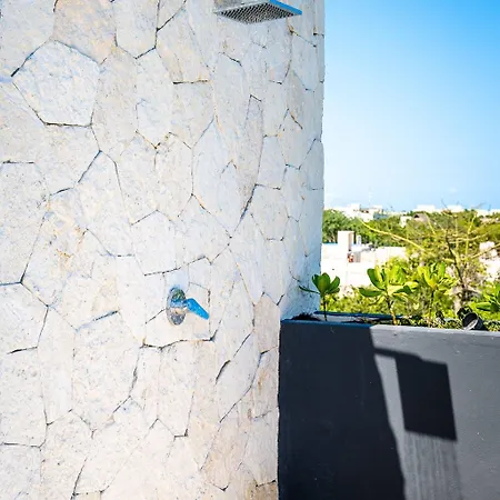 Apartment Great Location Amazing Rooftop Pool *