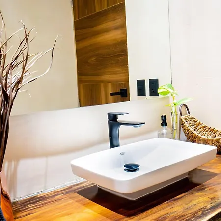 Apartment Great Location Amazing Rooftop Pool