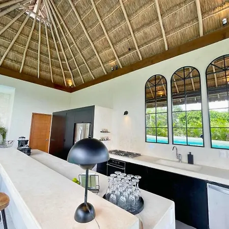 Villa 240m2 - 16 Persons - 6 - 2 Swimming Pool - 3 Jacuzzis *