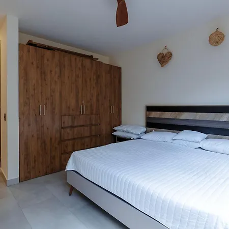 Casa Lifeu Aparthotel