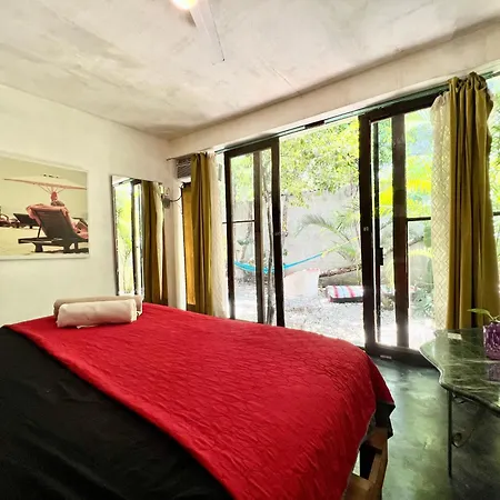 Capsule hotel Awa Eco Retreat Tulum *