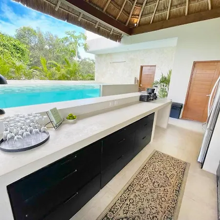 240m2 - 16 Persons - 6 - 2 Swimming Pool - 3 Jacuzzis *