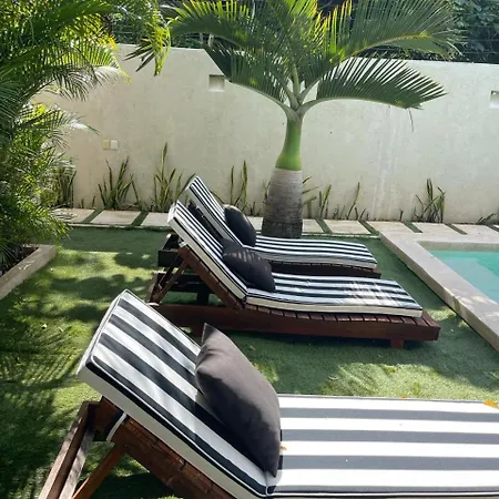 240m2 - 16 Persons - 6 - 2 Swimming Pool - 3 Jacuzzis