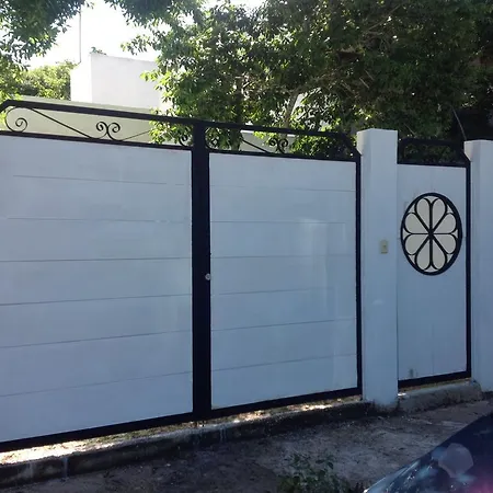Riviera Villa *