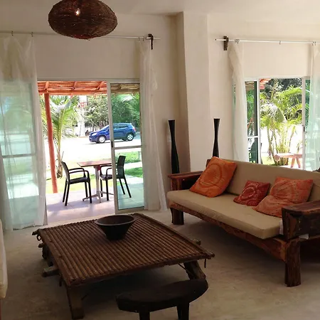 Townhouse By Amansala Hotel