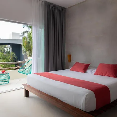 Hotel H2o 3*