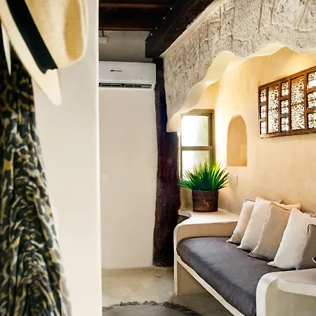 Hotel Amansala